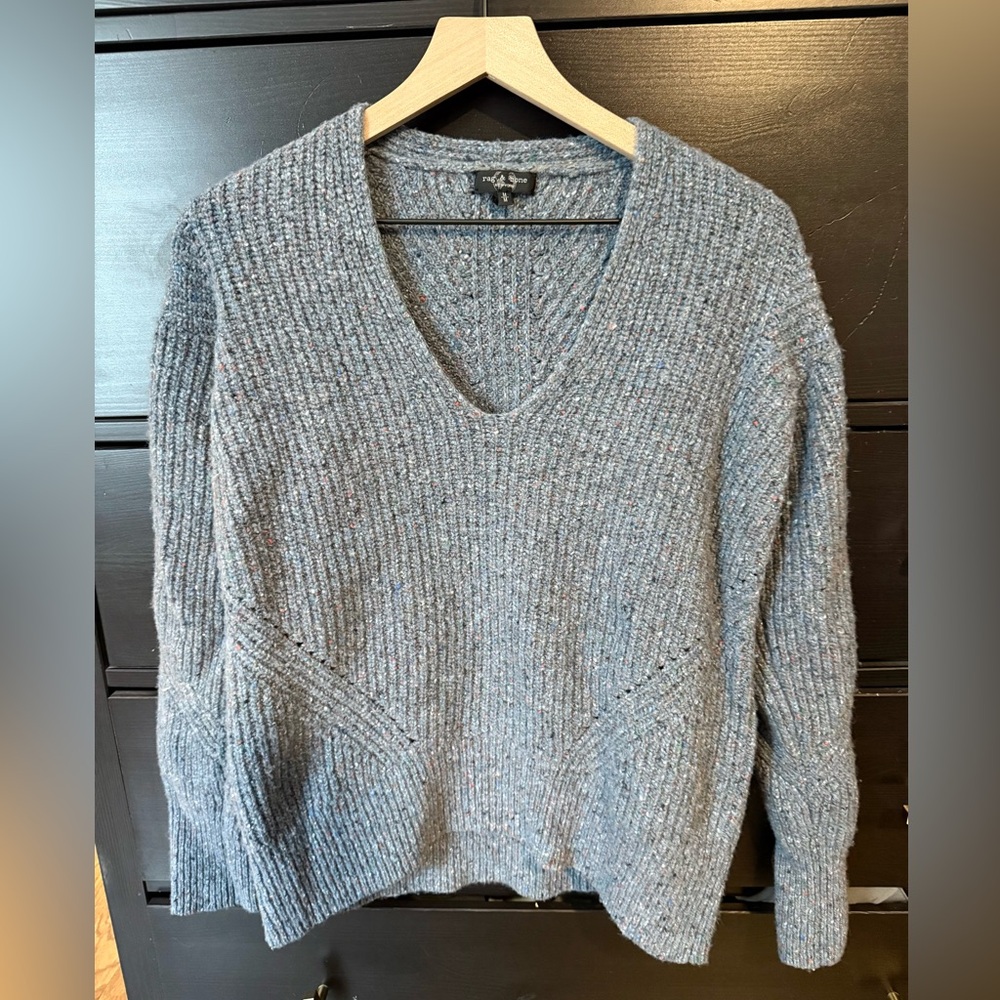 RAG & BONE | Eco Donegal V-neck Sweater In Blue | Size Medium